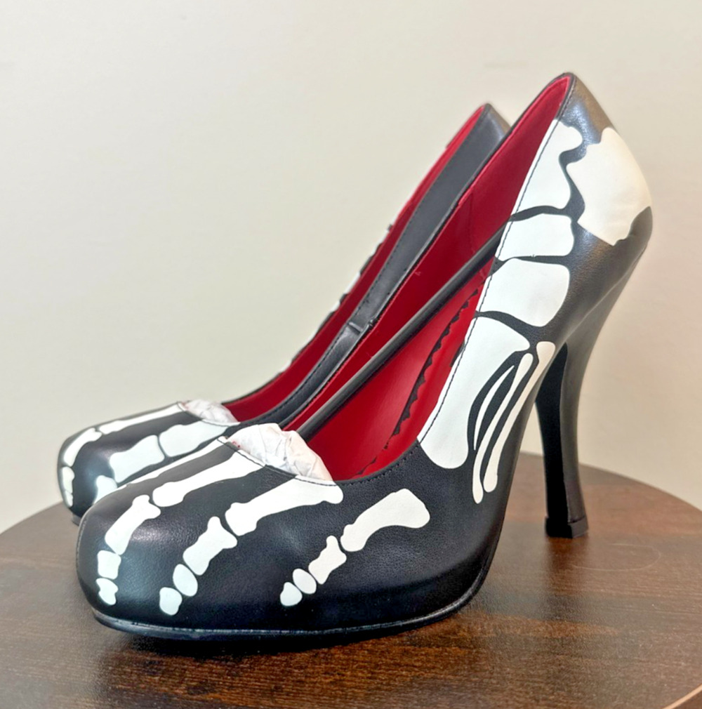 Funtasma Skeleton Hand Halloween Pumps Black White Heels Women's Size 9